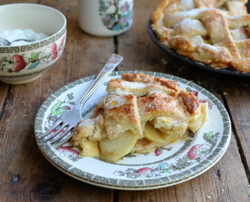 Old-Fashioned Lattice Apple Pie