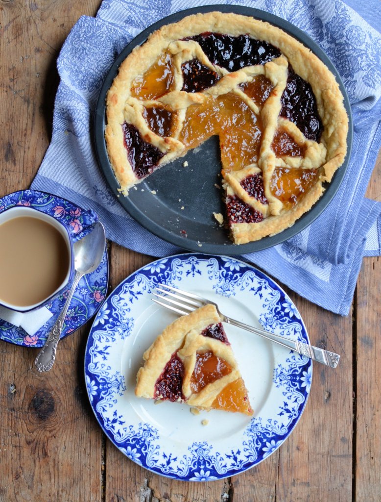 Dorothy Hartley, Cattern Cakes & Lace and a Victorian Epiphany Tart Recipe