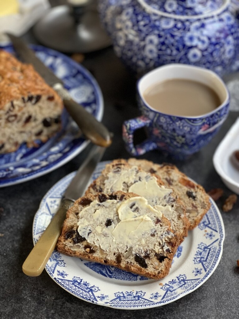 Fruited Date & Walnut Tea Loaf (Fat free and low sugar)