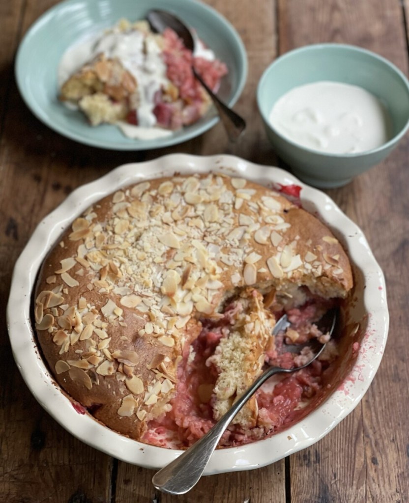 Rhubarb & Strawberry Pudding Cake