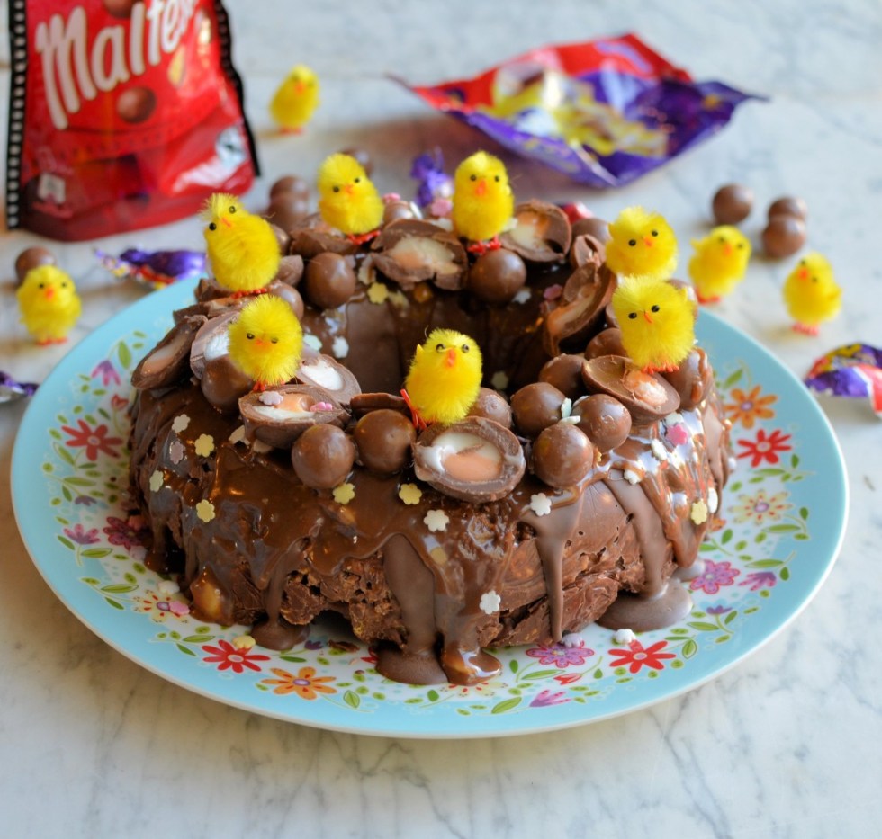 No Bake Creme Egg & Malteser Chocolate Tiffin Bundt Cake