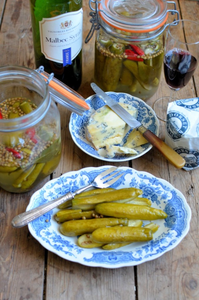 Quick Sweet Pickled Cucumbers